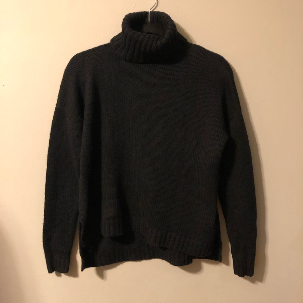 NWOT OLD NAVY Black Turtleneck Sweater Size S